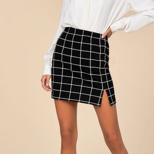 Window pane black plaid skirt